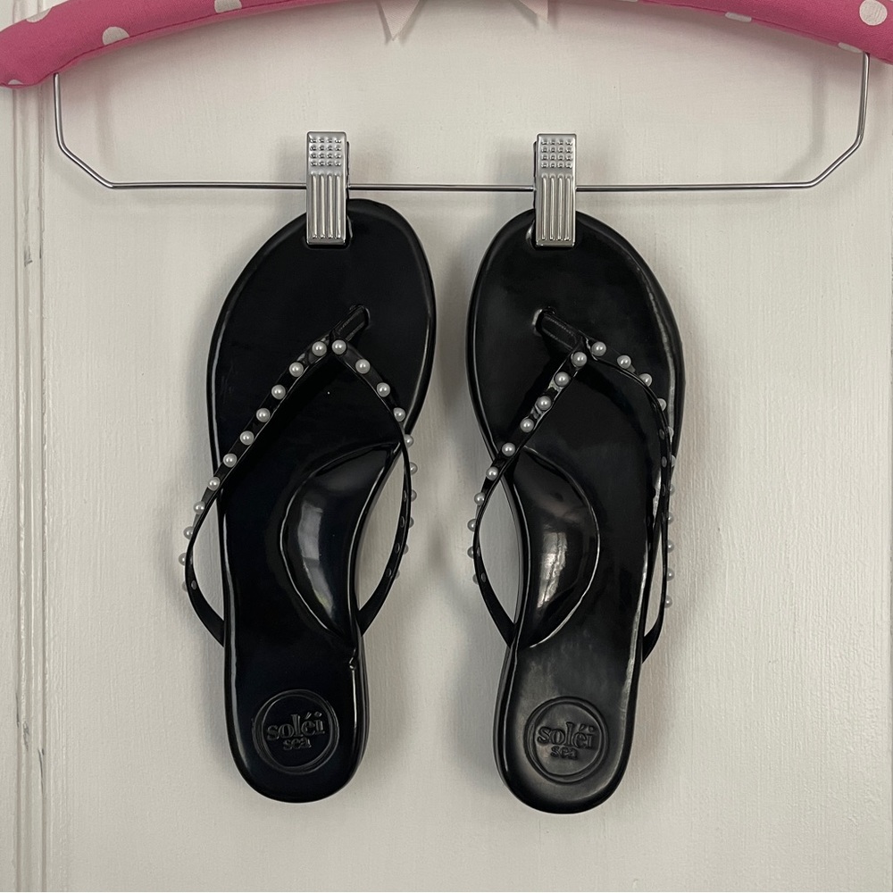 Solei Sea Size 9 Black Patent Sandal with Pearls